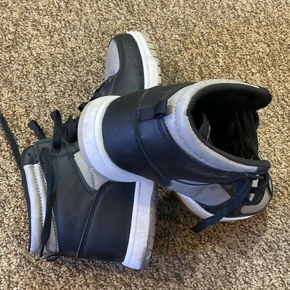 FUBU Black and Gray Sneakers with Classic Design Size 9.5 - Picture 5 of 10